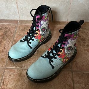 Skull boots, never worn